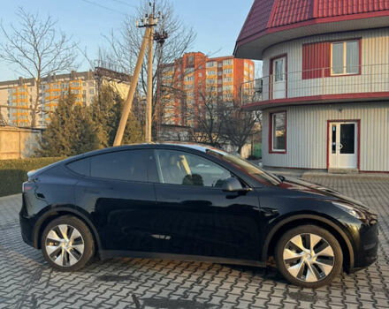 Черный Тесла Model Y, объемом двигателя 0 л и пробегом 11 тыс. км за 25500 $, фото 3 на Automoto.ua