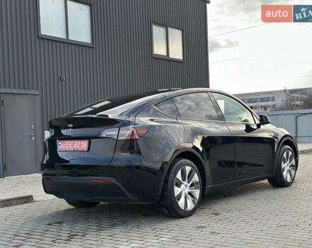 Черный Тесла Model Y, объемом двигателя 0 л и пробегом 39 тыс. км за 25000 $, фото 3 на Automoto.ua