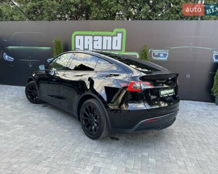 Черный Тесла Model Y, объемом двигателя 0 л и пробегом 1 тыс. км за 33900 $, фото 42 на Automoto.ua