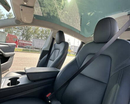 Черный Тесла Model Y, объемом двигателя 0 л и пробегом 31 тыс. км за 30500 $, фото 9 на Automoto.ua