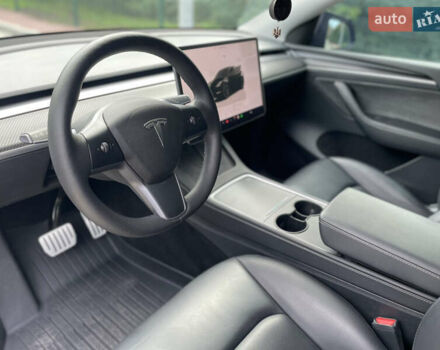 Черный Тесла Model Y, объемом двигателя 0 л и пробегом 39 тыс. км за 31000 $, фото 26 на Automoto.ua