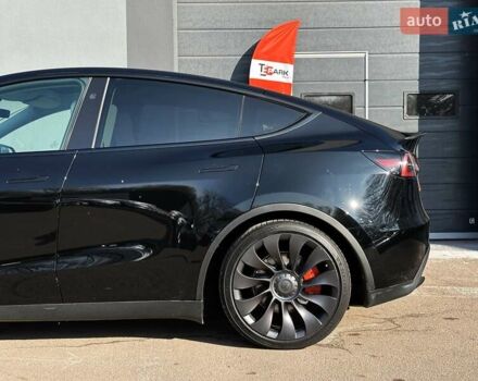 Черный Тесла Model Y, объемом двигателя 0 л и пробегом 9 тыс. км за 32500 $, фото 5 на Automoto.ua