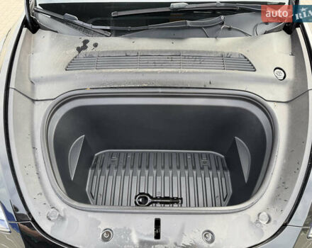 Чорний Тесла Model Y, об'ємом двигуна 0 л та пробігом 25 тис. км за 32000 $, фото 18 на Automoto.ua