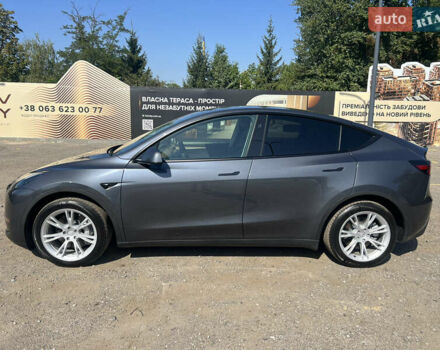 Черный Тесла Model Y, объемом двигателя 0 л и пробегом 16 тыс. км за 30200 $, фото 4 на Automoto.ua