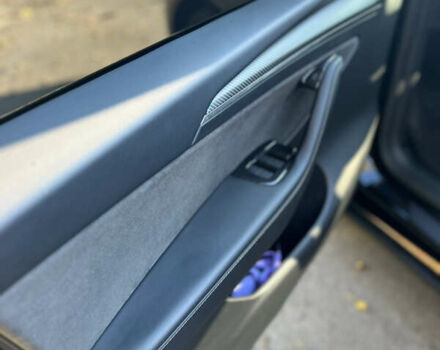 Черный Тесла Model Y, объемом двигателя 0 л и пробегом 35 тыс. км за 36000 $, фото 14 на Automoto.ua