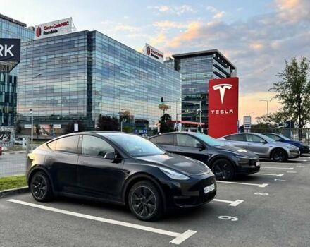 Черный Тесла Model Y, объемом двигателя 0 л и пробегом 35 тыс. км за 26000 $, фото 14 на Automoto.ua
