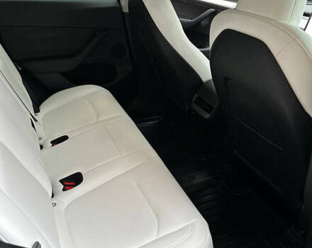 Черный Тесла Model Y, объемом двигателя 0 л и пробегом 98 тыс. км за 27000 $, фото 12 на Automoto.ua