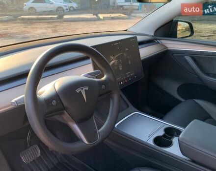 Черный Тесла Model Y, объемом двигателя 0 л и пробегом 25 тыс. км за 26500 $, фото 16 на Automoto.ua