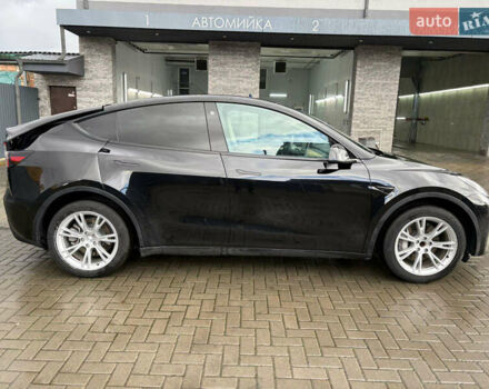 Черный Тесла Model Y, объемом двигателя 0 л и пробегом 59 тыс. км за 18900 $, фото 4 на Automoto.ua