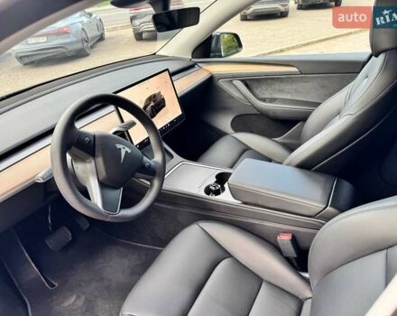 Чорний Тесла Model Y, об'ємом двигуна 0 л та пробігом 10 тис. км за 33999 $, фото 3 на Automoto.ua