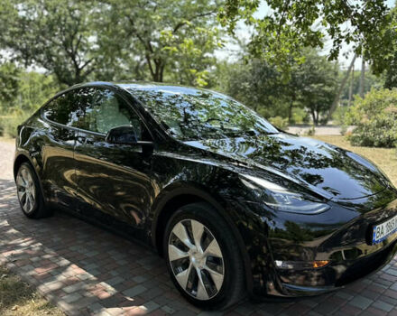 Черный Тесла Model Y, объемом двигателя 0 л и пробегом 30 тыс. км за 27900 $, фото 1 на Automoto.ua
