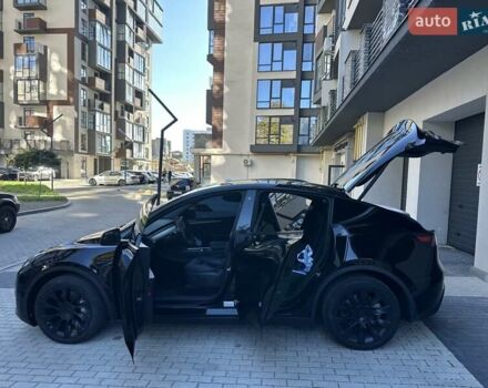 Черный Тесла Model Y, объемом двигателя 0 л и пробегом 65 тыс. км за 25555 $, фото 12 на Automoto.ua