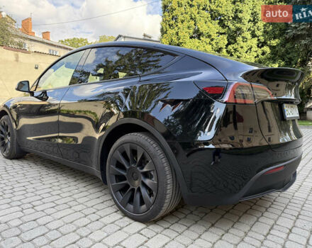 Черный Тесла Model Y, объемом двигателя 0 л и пробегом 58 тыс. км за 27500 $, фото 3 на Automoto.ua