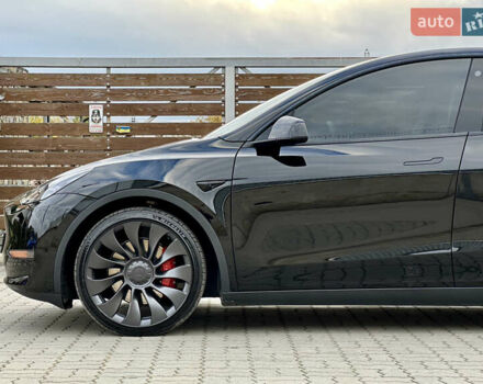 Чорний Тесла Model Y, об'ємом двигуна 0 л та пробігом 38 тис. км за 30799 $, фото 31 на Automoto.ua