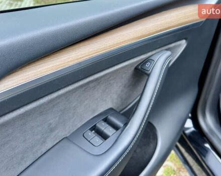 Чорний Тесла Model Y, об'ємом двигуна 0 л та пробігом 66 тис. км за 34500 $, фото 18 на Automoto.ua