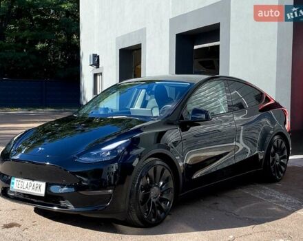 Черный Тесла Model Y, объемом двигателя 0 л и пробегом 17 тыс. км за 34500 $, фото 2 на Automoto.ua