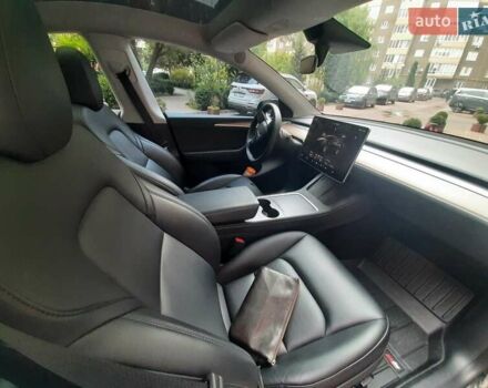 Черный Тесла Model Y, объемом двигателя 0 л и пробегом 46 тыс. км за 33000 $, фото 13 на Automoto.ua