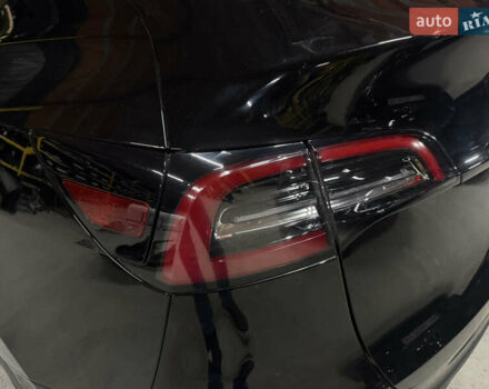 Черный Тесла Model Y, объемом двигателя 0 л и пробегом 46 тыс. км за 16300 $, фото 14 на Automoto.ua