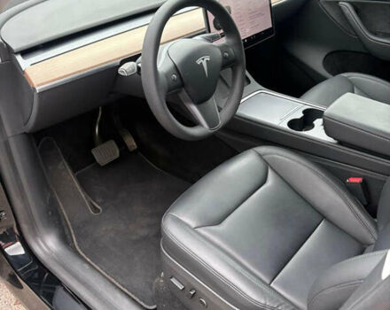 Чорний Тесла Model Y, об'ємом двигуна 0 л та пробігом 27 тис. км за 27399 $, фото 14 на Automoto.ua