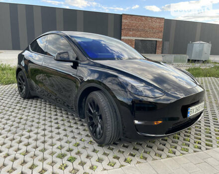 Черный Тесла Model Y, объемом двигателя 0 л и пробегом 5 тыс. км за 43000 $, фото 2 на Automoto.ua