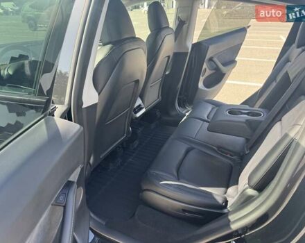 Черный Тесла Model Y, объемом двигателя 0 л и пробегом 23 тыс. км за 30500 $, фото 7 на Automoto.ua