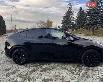 Черный Тесла Model Y, объемом двигателя 0 л и пробегом 64 тыс. км за 29100 $, фото 4 на Automoto.ua