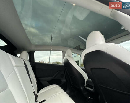 Чорний Тесла Model Y, об'ємом двигуна 0 л та пробігом 38 тис. км за 30799 $, фото 90 на Automoto.ua
