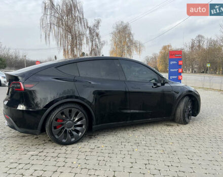 Черный Тесла Model Y, объемом двигателя 0 л и пробегом 25 тыс. км за 31500 $, фото 30 на Automoto.ua