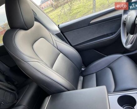 Черный Тесла Model Y, объемом двигателя 0 л и пробегом 36 тыс. км за 24500 $, фото 11 на Automoto.ua