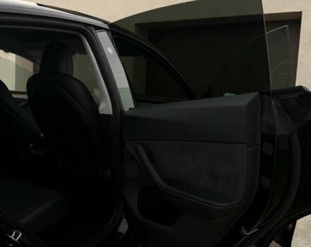 Чорний Тесла Model Y, об'ємом двигуна 0 л та пробігом 55 тис. км за 28100 $, фото 22 на Automoto.ua