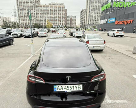 Черный Тесла Model Y, объемом двигателя 0 л и пробегом 33 тыс. км за 31000 $, фото 3 на Automoto.ua