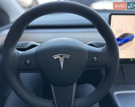 Черный Тесла Model Y, объемом двигателя 0 л и пробегом 65 тыс. км за 25555 $, фото 20 на Automoto.ua