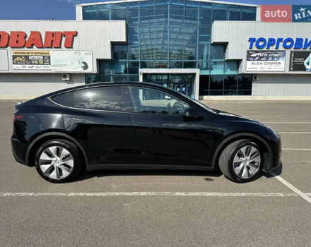 Черный Тесла Model Y, объемом двигателя 0 л и пробегом 31 тыс. км за 30500 $, фото 4 на Automoto.ua