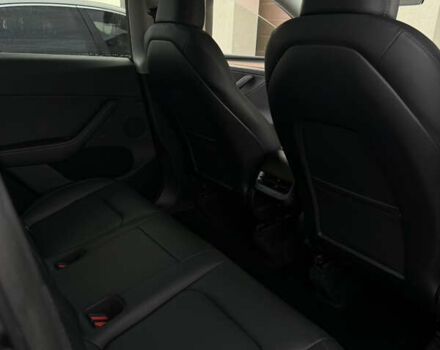 Чорний Тесла Model Y, об'ємом двигуна 0 л та пробігом 55 тис. км за 28100 $, фото 23 на Automoto.ua