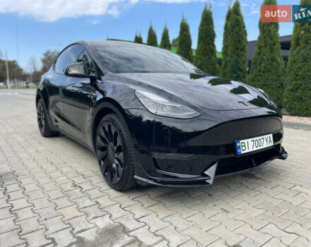 Черный Тесла Model Y, объемом двигателя 0 л и пробегом 39 тыс. км за 31000 $, фото 1 на Automoto.ua