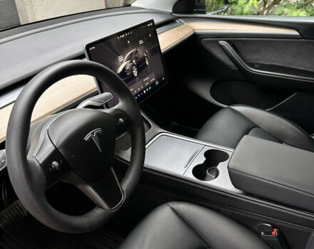 Черный Тесла Model Y, объемом двигателя 0 л и пробегом 8 тыс. км за 29900 $, фото 15 на Automoto.ua