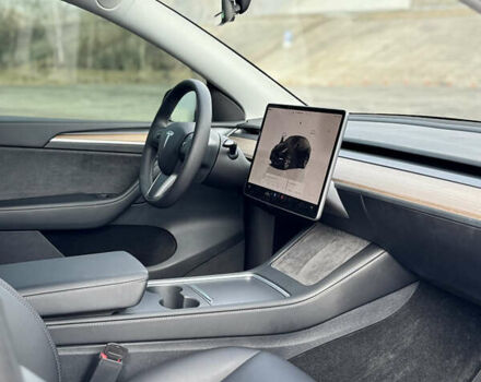Черный Тесла Model Y, объемом двигателя 0 л и пробегом 29 тыс. км за 27077 $, фото 43 на Automoto.ua