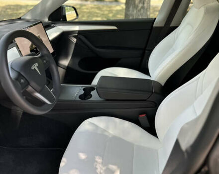 Черный Тесла Model Y, объемом двигателя 0 л и пробегом 30 тыс. км за 27900 $, фото 20 на Automoto.ua