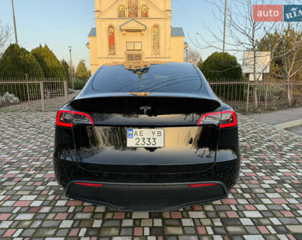 Черный Тесла Model Y, объемом двигателя 0 л и пробегом 15 тыс. км за 27000 $, фото 5 на Automoto.ua