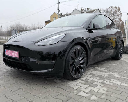 Черный Тесла Model Y, объемом двигателя 0 л и пробегом 84 тыс. км за 25900 $, фото 2 на Automoto.ua