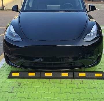 Черный Тесла Model Y, объемом двигателя 0 л и пробегом 7 тыс. км за 26400 $, фото 14 на Automoto.ua
