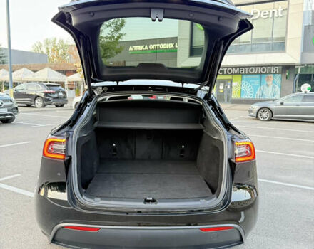 Черный Тесла Model Y, объемом двигателя 0 л и пробегом 34 тыс. км за 35000 $, фото 15 на Automoto.ua