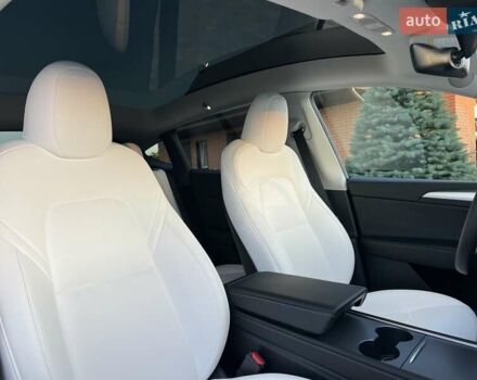 Черный Тесла Model Y, объемом двигателя 0 л и пробегом 24 тыс. км за 30999 $, фото 41 на Automoto.ua