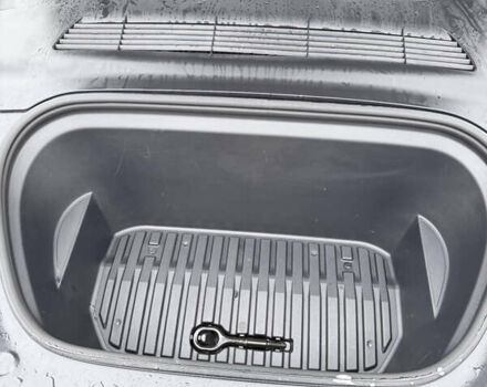 Черный Тесла Model Y, объемом двигателя 0 л и пробегом 84 тыс. км за 25900 $, фото 23 на Automoto.ua