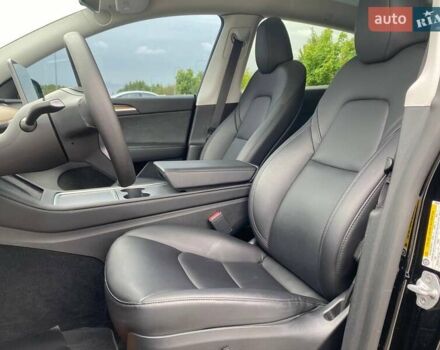 Чорний Тесла Model Y, об'ємом двигуна 0 л та пробігом 14 тис. км за 31990 $, фото 9 на Automoto.ua