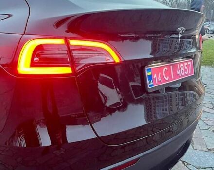 Чорний Тесла Model Y, об'ємом двигуна 0 л та пробігом 60 тис. км за 25950 $, фото 28 на Automoto.ua