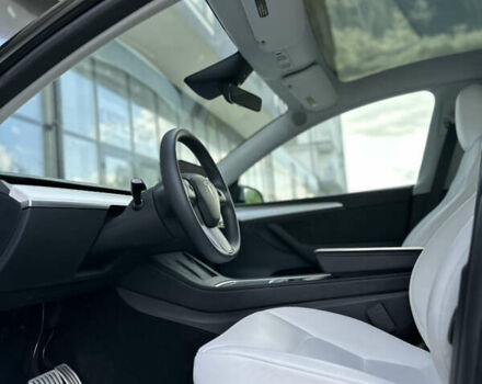 Черный Тесла Model Y, объемом двигателя 0 л и пробегом 13 тыс. км за 28900 $, фото 14 на Automoto.ua