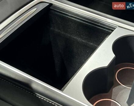 Черный Тесла Model Y, объемом двигателя 0 л и пробегом 5 тыс. км за 32000 $, фото 23 на Automoto.ua