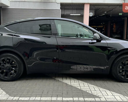 Черный Тесла Model Y, объемом двигателя 0 л и пробегом 28 тыс. км за 29000 $, фото 5 на Automoto.ua