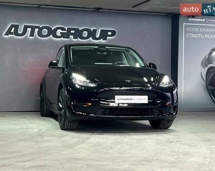 Черный Тесла Model Y, объемом двигателя 0 л и пробегом 5 тыс. км за 32000 $, фото 1 на Automoto.ua